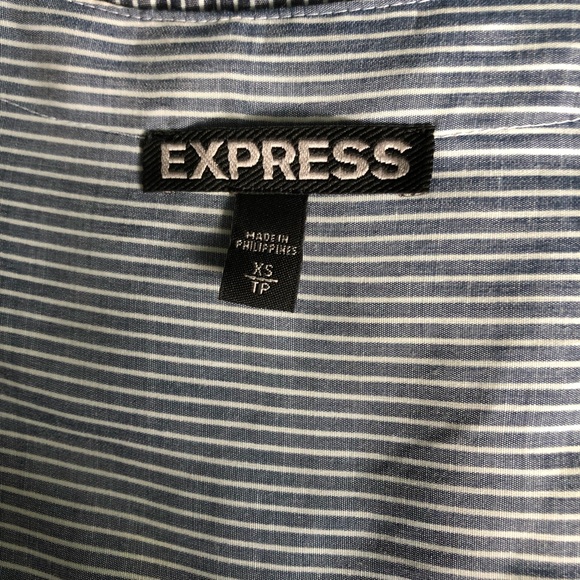 Express gray pinstripe blouse, Long sleeve or 3/4. Size extra small - Picture 4 of 10